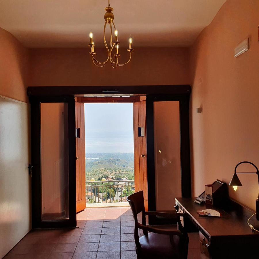 Palazzo Sant'Anna Hotel Gerace Kültér fotó