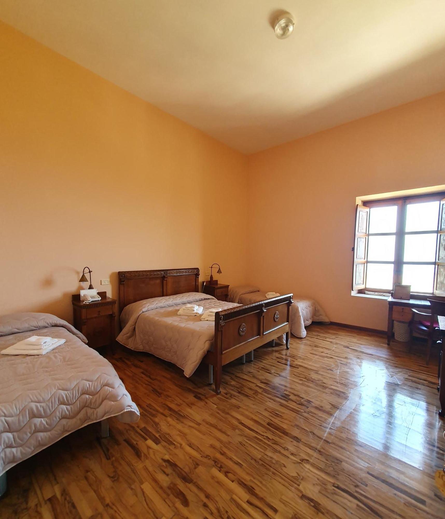 Palazzo Sant'Anna Hotel Gerace Kültér fotó